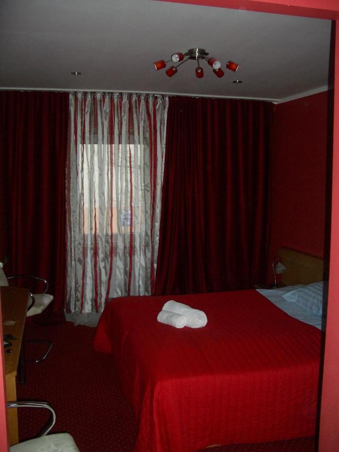 Kardamon Bed and Breakfast Żary Δωμάτιο φωτογραφία