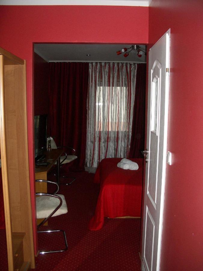 Kardamon Bed and Breakfast Żary Δωμάτιο φωτογραφία