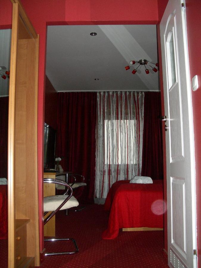 Kardamon Bed and Breakfast Żary Δωμάτιο φωτογραφία
