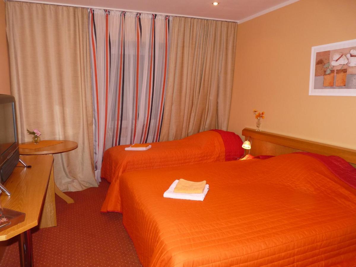 Kardamon Bed and Breakfast Żary Εξωτερικό φωτογραφία